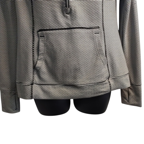 Tangerine Hoodie Women's Black White Striped Hoodie Size Medium - Picture 4 of 9